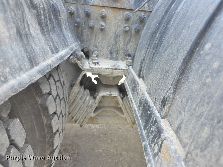 image for item FI0798 2007 International 5900i roll-off container truck