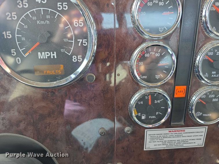 image for item FI0798 2007 International 5900i roll-off container truck