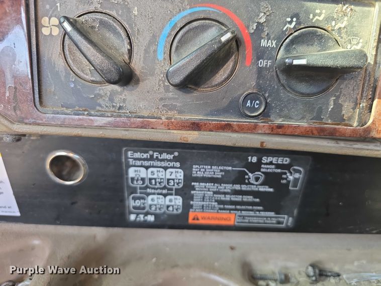 image for item FI0798 2007 International 5900i roll-off container truck