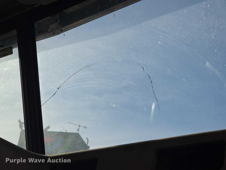 image for item FI0798 2007 International 5900i roll-off container truck