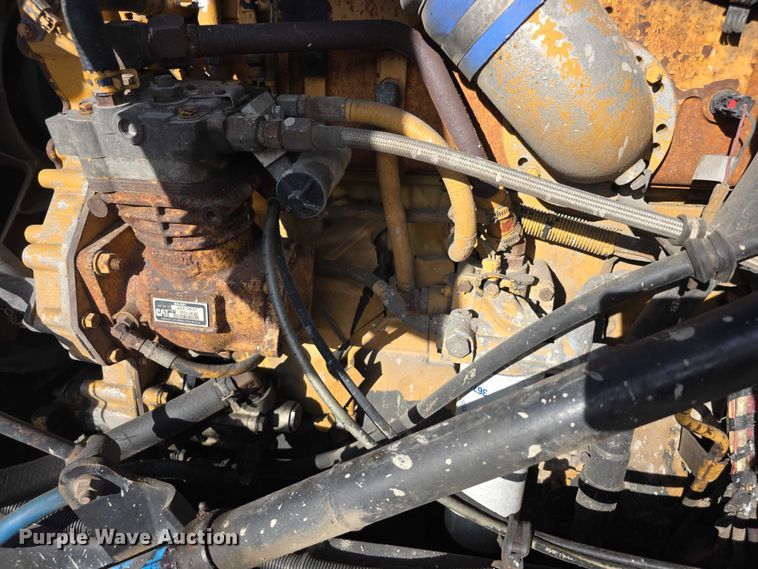 image for item FI0798 2007 International 5900i roll-off container truck