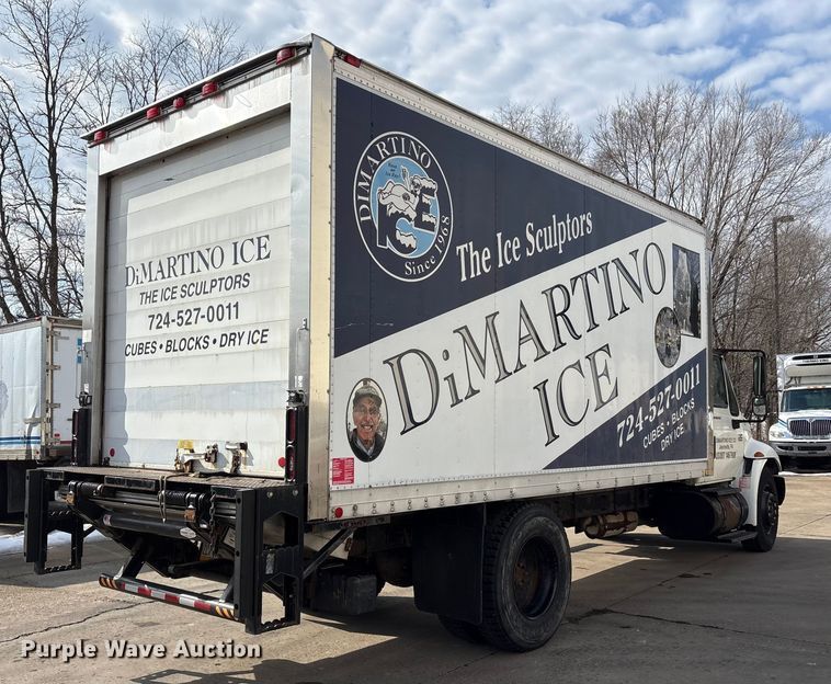 image for item FK1081 2004 International 4300  refrigerated truck