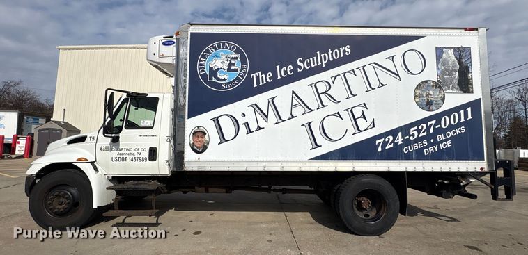 image for item FK1081 2004 International 4300  refrigerated truck