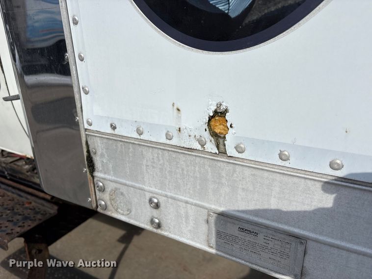 image for item FK1081 2004 International 4300  refrigerated truck