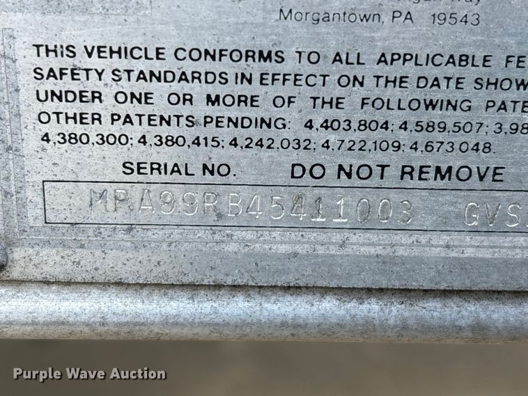 image for item FK1081 2004 International 4300  refrigerated truck