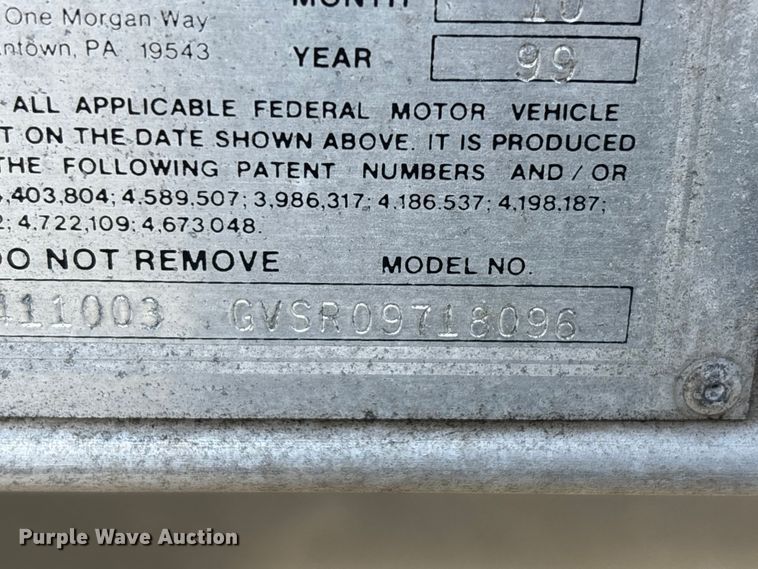 image for item FK1081 2004 International 4300  refrigerated truck