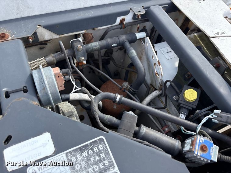 image for item FK1081 2004 International 4300  refrigerated truck