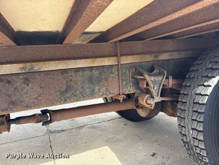 image for item FK1081 2004 International 4300  refrigerated truck