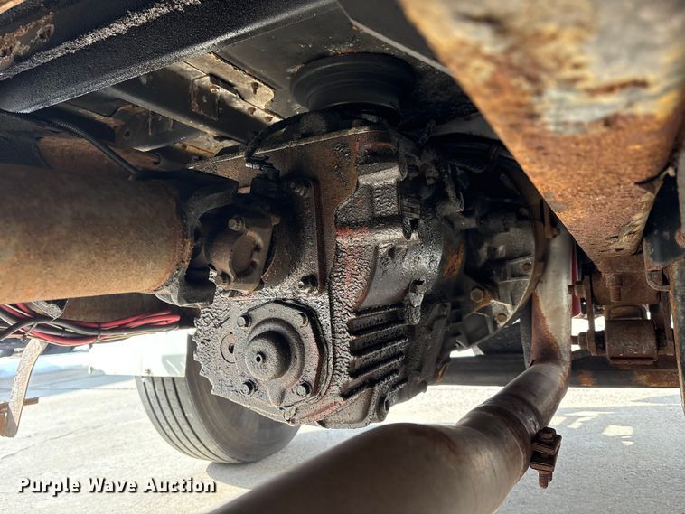 image for item FK1081 2004 International 4300  refrigerated truck