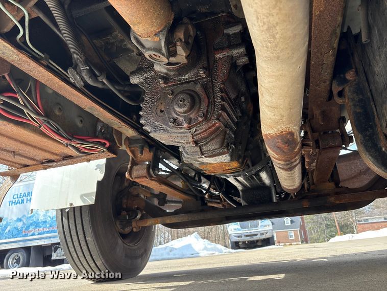 image for item FK1081 2004 International 4300  refrigerated truck