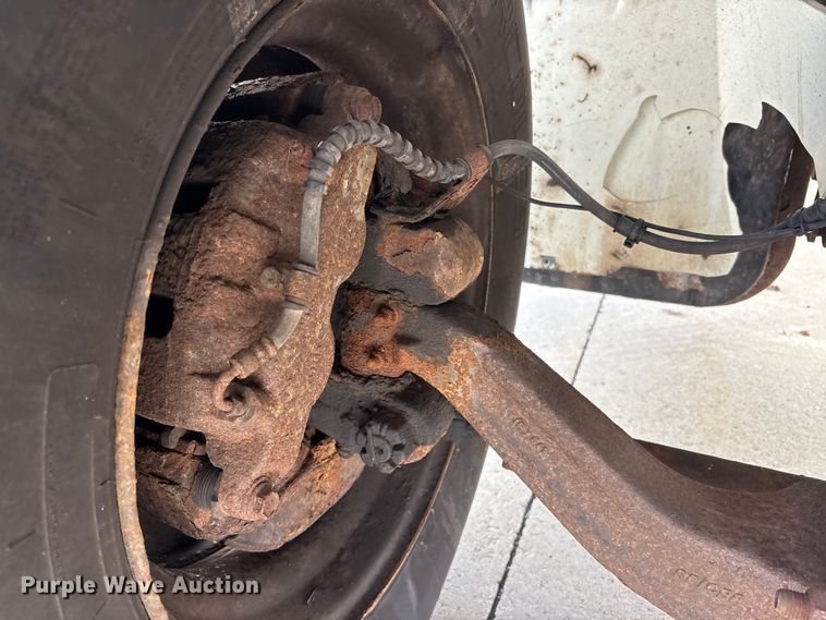 image for item FK1081 2004 International 4300  refrigerated truck