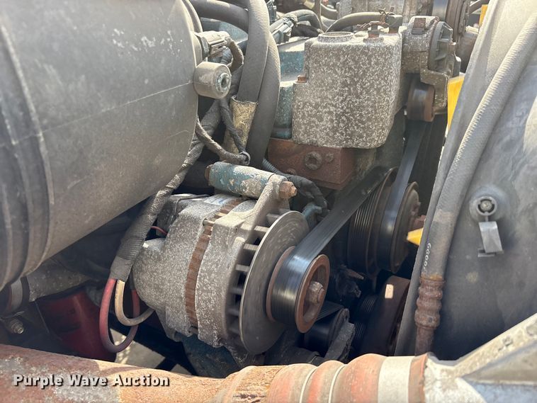 image for item FK1081 2004 International 4300  refrigerated truck