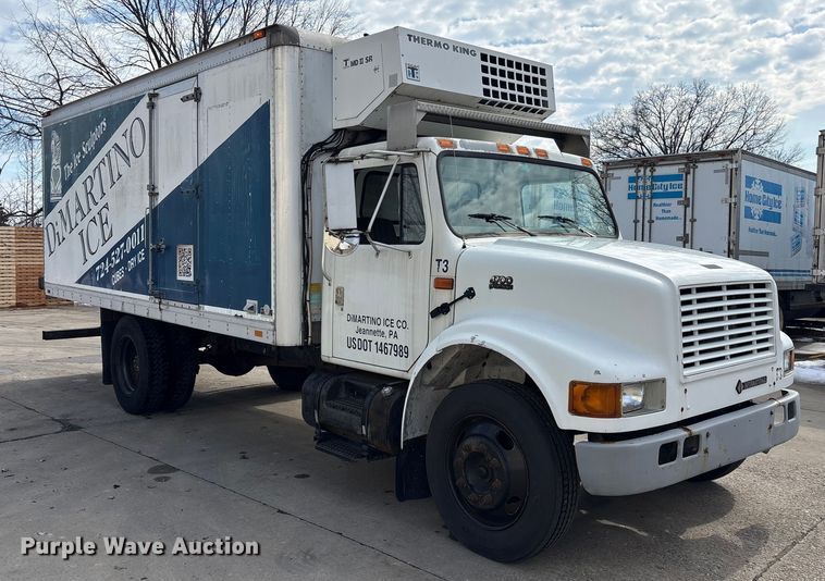 image for item FK1082 2001 International 4700 refrigerated truck