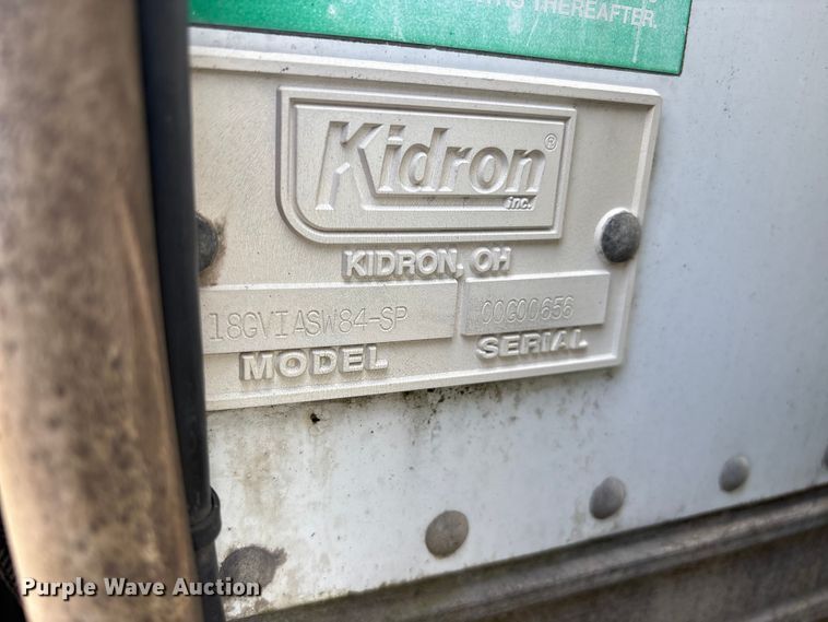 image for item FK1082 2001 International 4700 refrigerated truck