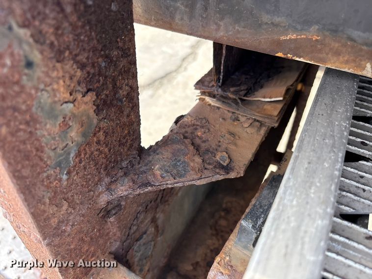 image for item FK1082 2001 International 4700 refrigerated truck