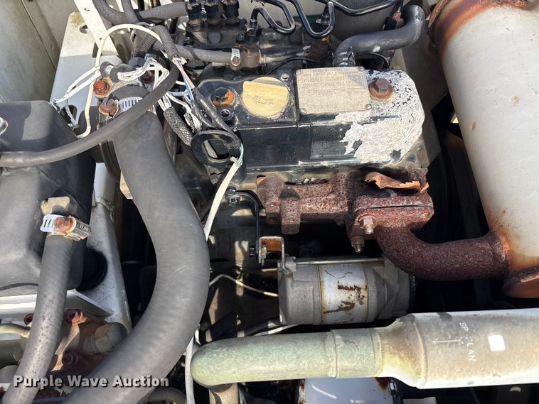 image for item FK1082 2001 International 4700 refrigerated truck