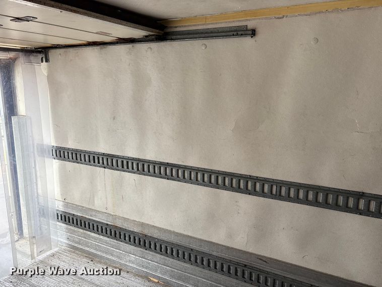 image for item FK1082 2001 International 4700 refrigerated truck