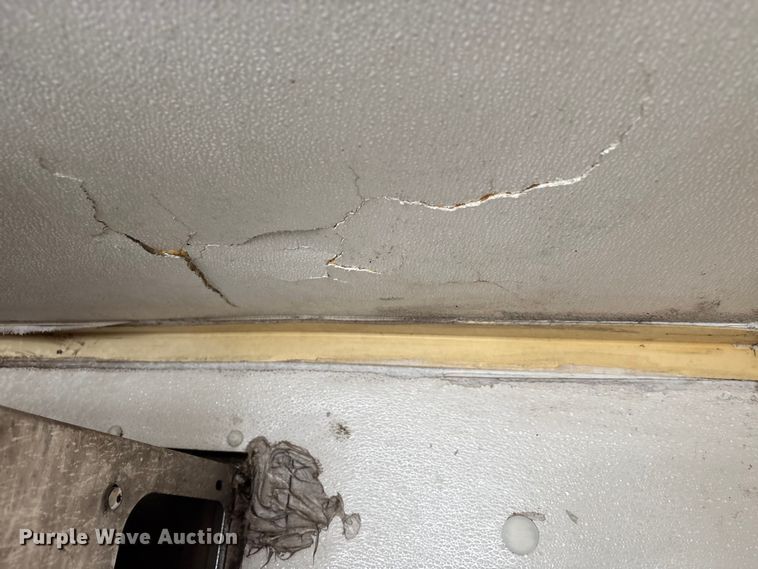 image for item FK1082 2001 International 4700 refrigerated truck