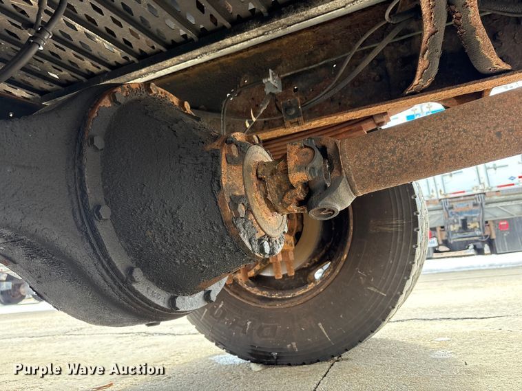 image for item FK1082 2001 International 4700 refrigerated truck