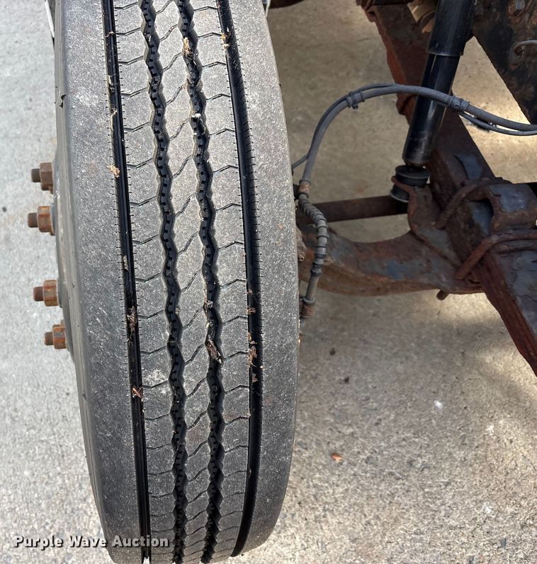 image for item FK1082 2001 International 4700 refrigerated truck