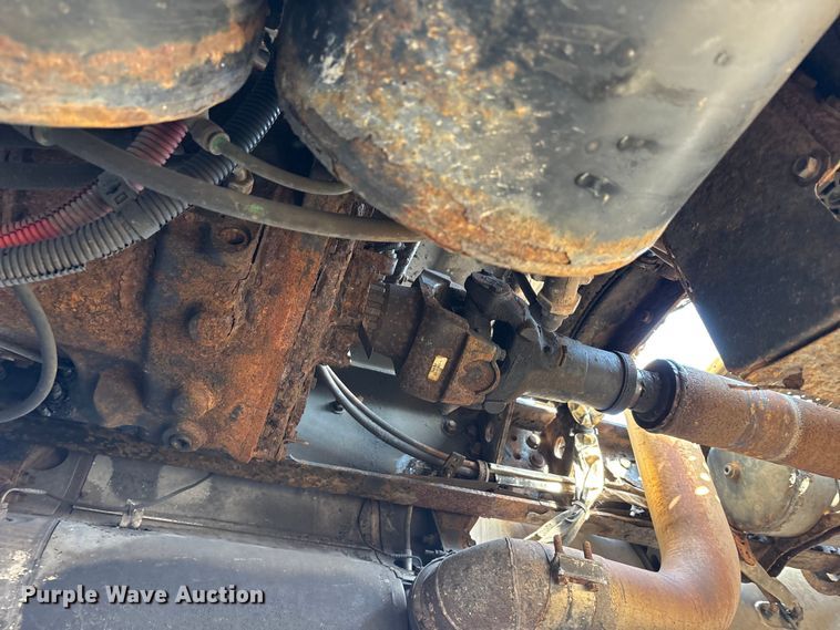 image for item FK1181 2012 Freightliner Cascadia semi truck