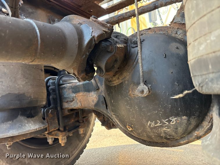 image for item FK1181 2012 Freightliner Cascadia semi truck