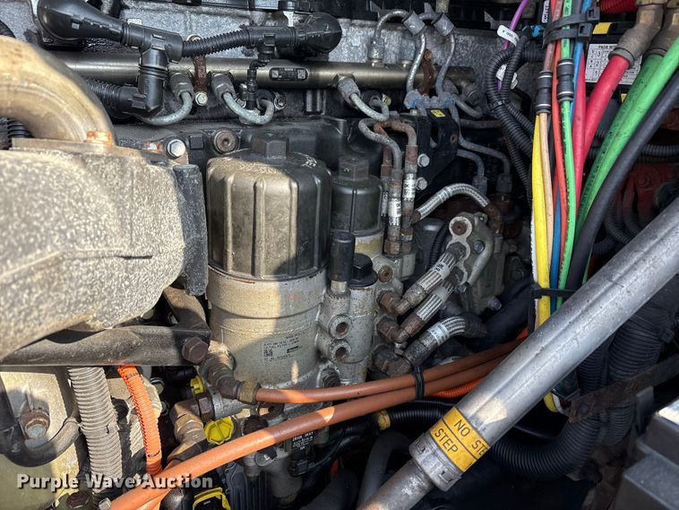 image for item FK1181 2012 Freightliner Cascadia semi truck