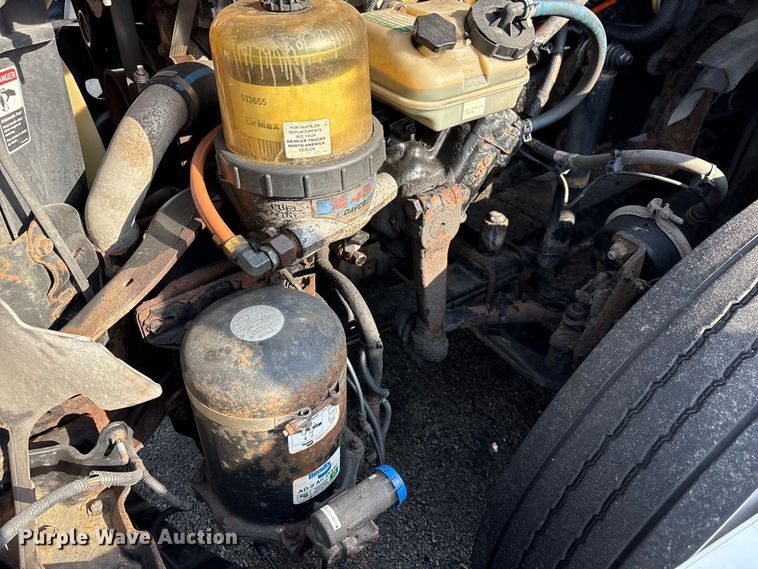 image for item FK1181 2012 Freightliner Cascadia semi truck