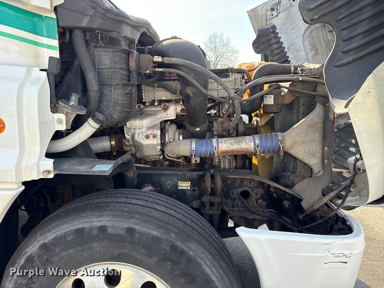 image for item FK1181 2012 Freightliner Cascadia semi truck