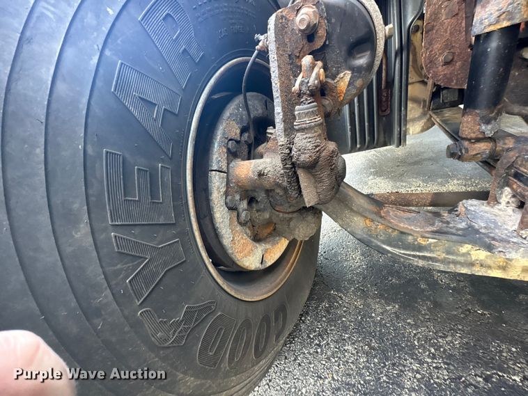 image for item FK1181 2012 Freightliner Cascadia semi truck