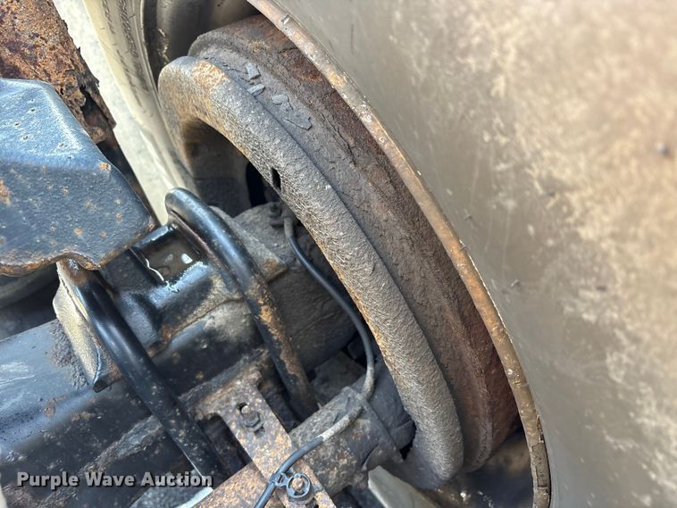 image for item FK1181 2012 Freightliner Cascadia semi truck