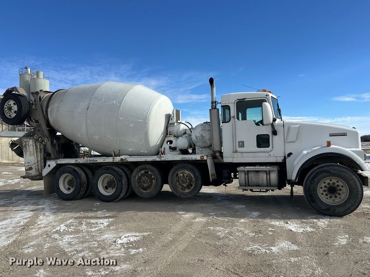 image for item FK1587 2000 Kenworth W900 ready mix truck