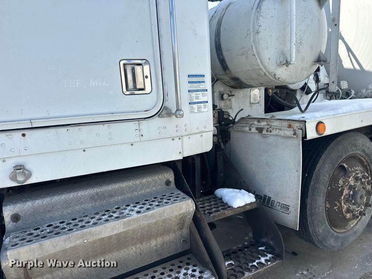 image for item FK1587 2000 Kenworth W900 ready mix truck