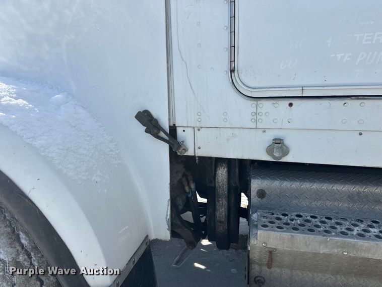 image for item FK1587 2000 Kenworth W900 ready mix truck