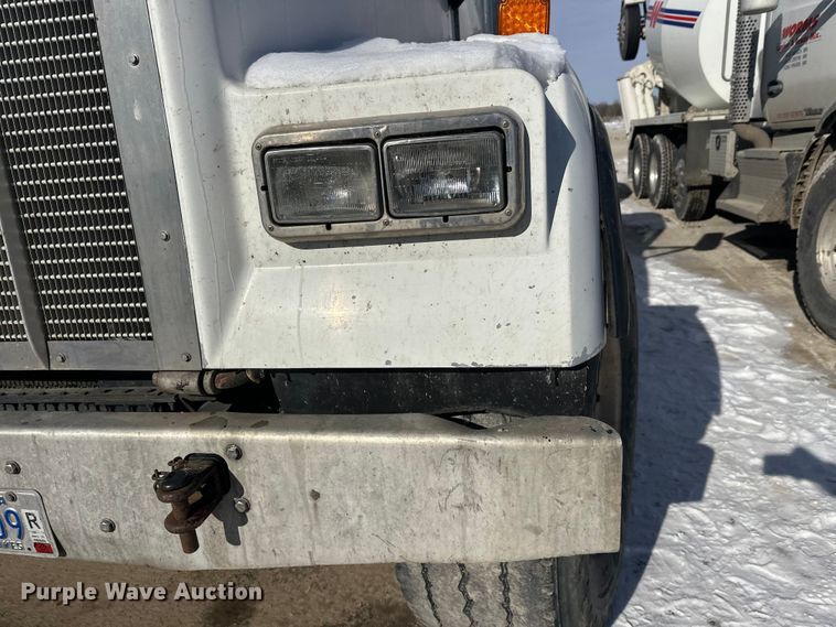 image for item FK1587 2000 Kenworth W900 ready mix truck