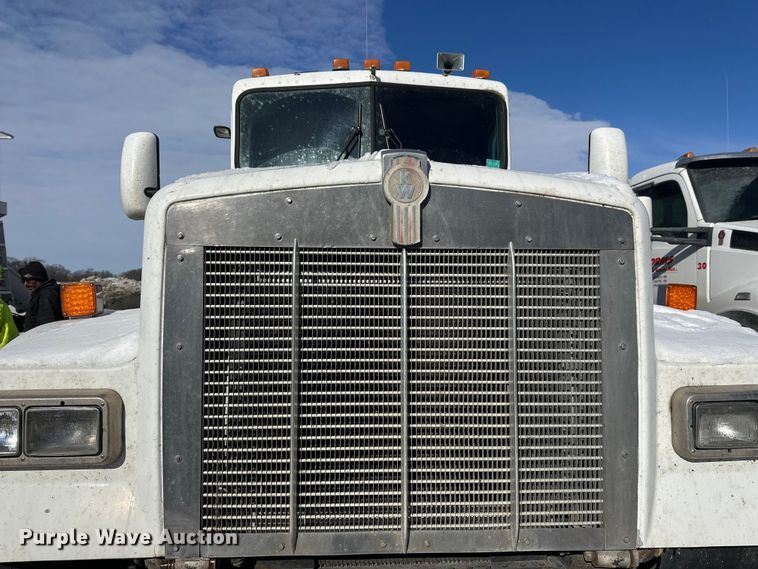 image for item FK1587 2000 Kenworth W900 ready mix truck