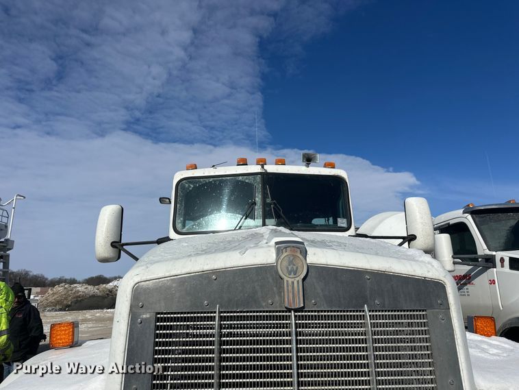 image for item FK1587 2000 Kenworth W900 ready mix truck