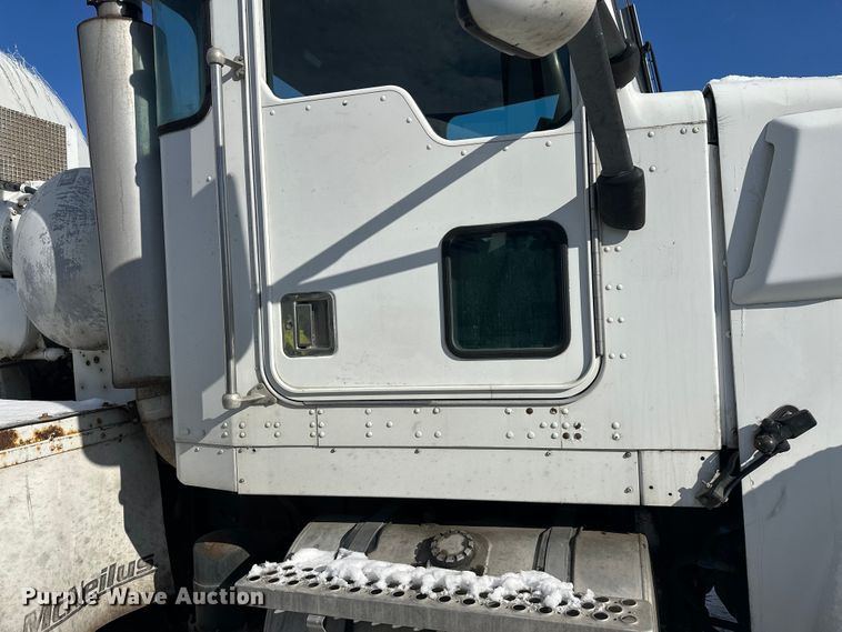 image for item FK1587 2000 Kenworth W900 ready mix truck