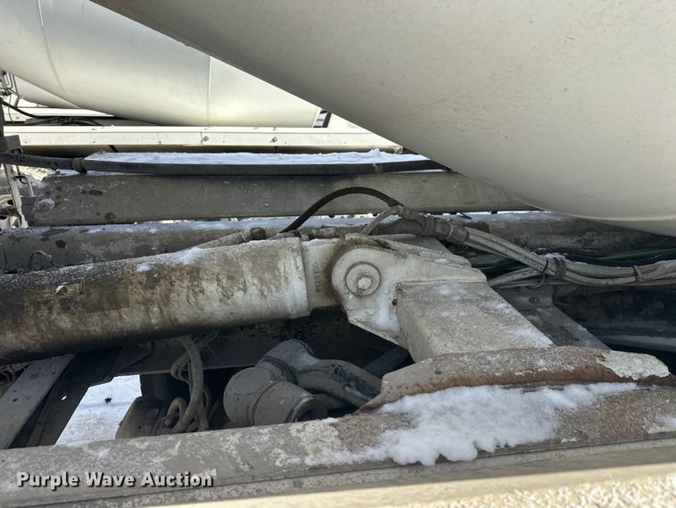 image for item FK1587 2000 Kenworth W900 ready mix truck