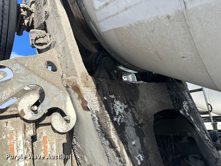 image for item FK1587 2000 Kenworth W900 ready mix truck