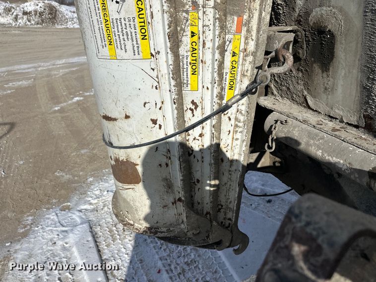 image for item FK1587 2000 Kenworth W900 ready mix truck