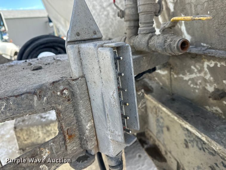 image for item FK1587 2000 Kenworth W900 ready mix truck