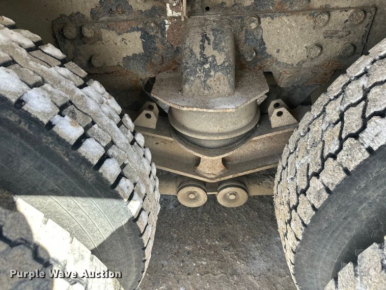 image for item FK1587 2000 Kenworth W900 ready mix truck