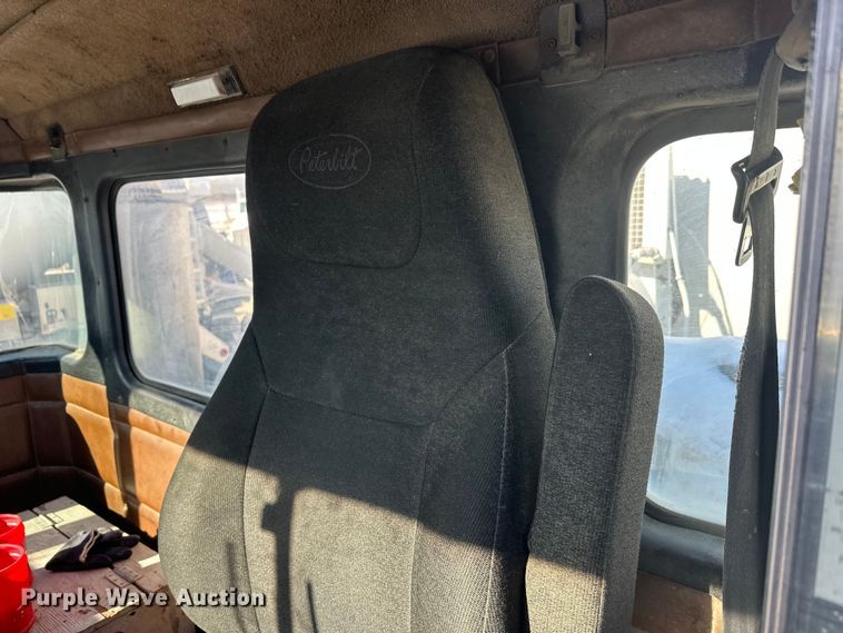 image for item FK1587 2000 Kenworth W900 ready mix truck