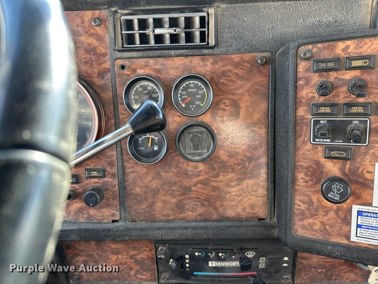 image for item FK1587 2000 Kenworth W900 ready mix truck