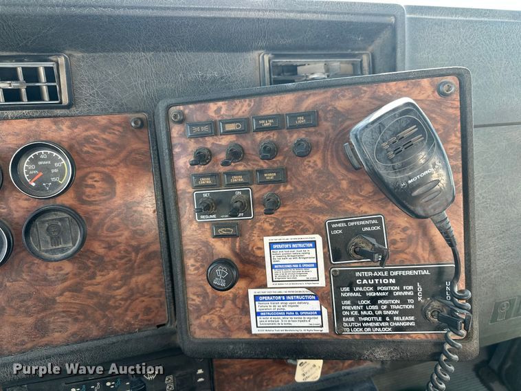 image for item FK1587 2000 Kenworth W900 ready mix truck