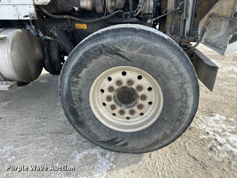 image for item FK1587 2000 Kenworth W900 ready mix truck