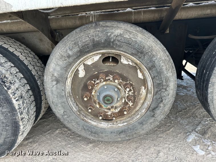 image for item FK1587 2000 Kenworth W900 ready mix truck