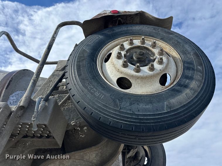 image for item FK1587 2000 Kenworth W900 ready mix truck