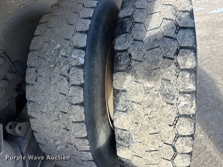 image for item FK1587 2000 Kenworth W900 ready mix truck